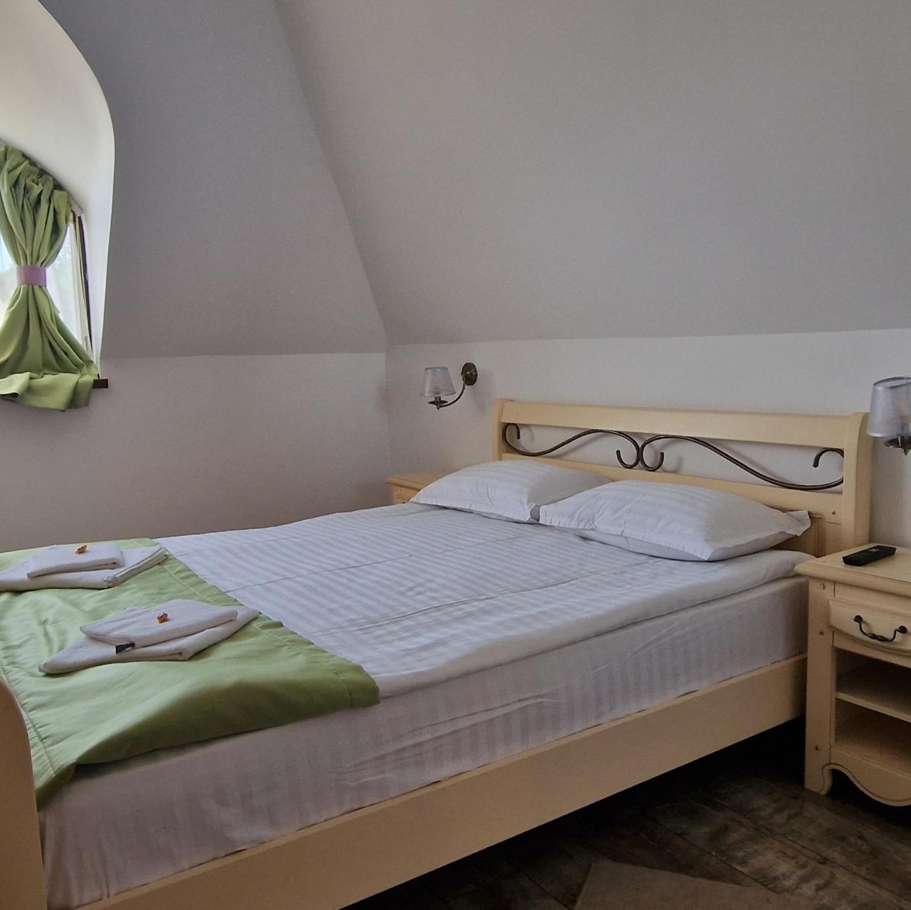 Provence Suceava Exterior foto