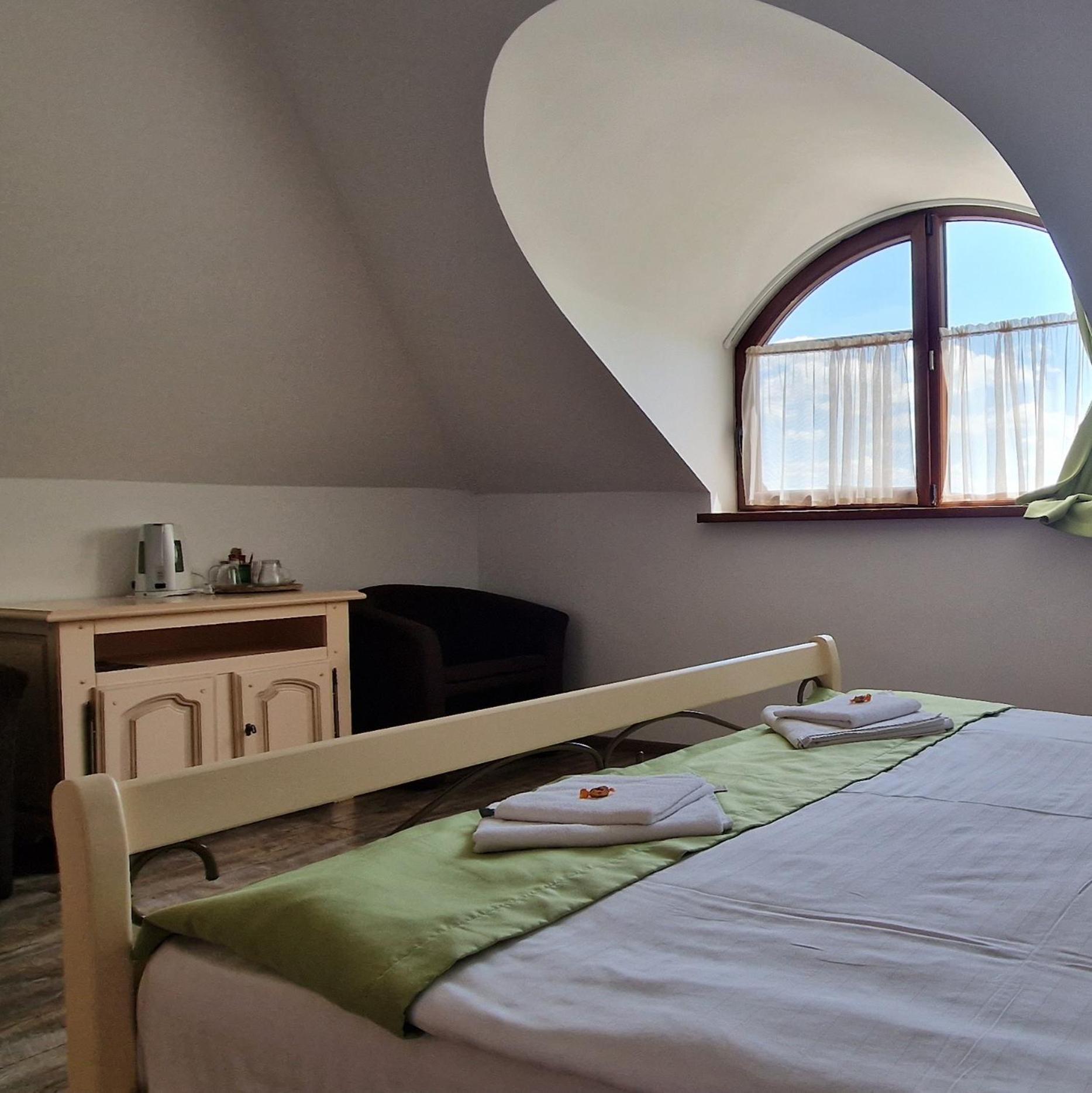 Provence Suceava Exterior foto