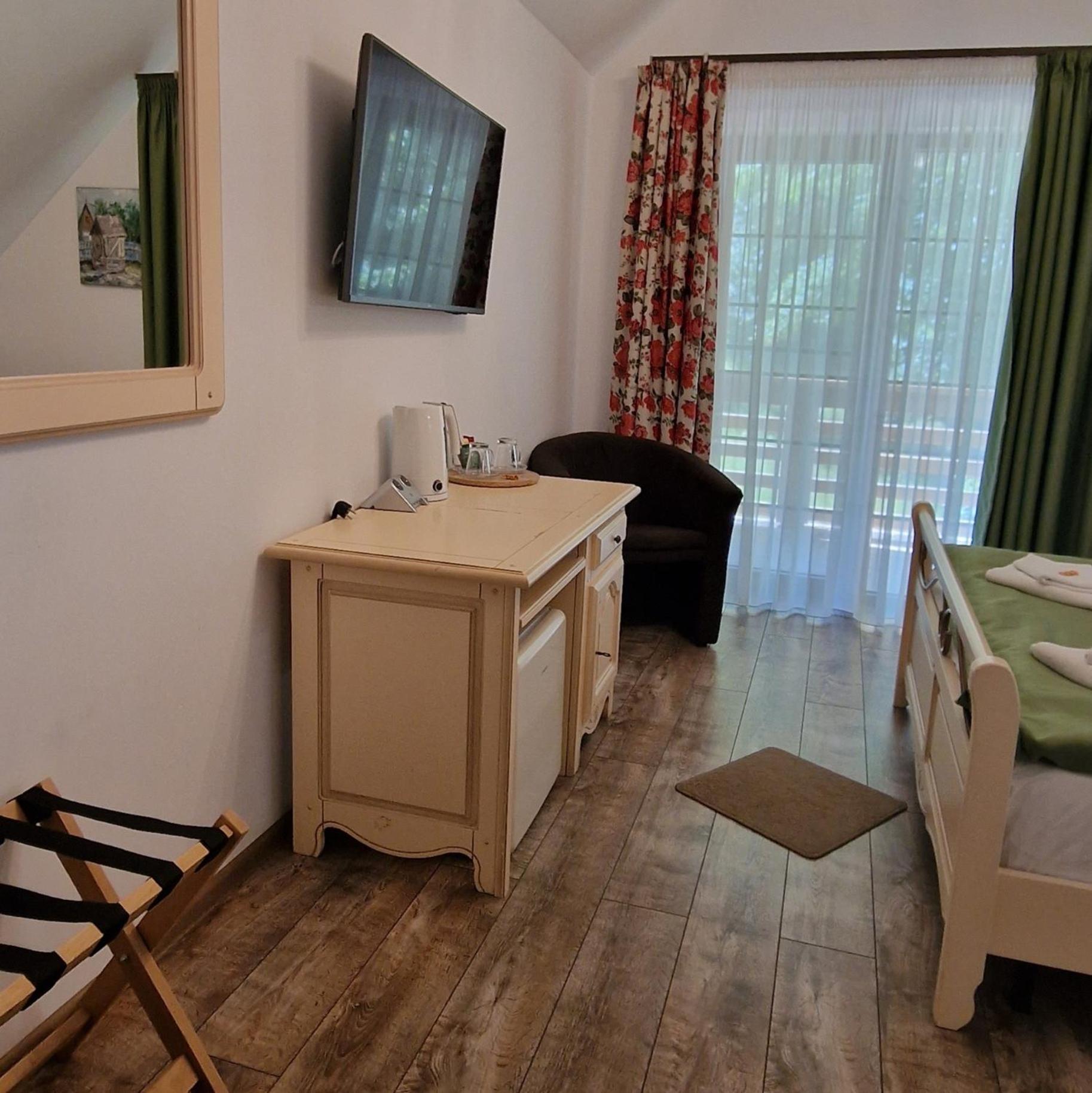 Provence Suceava Exterior foto