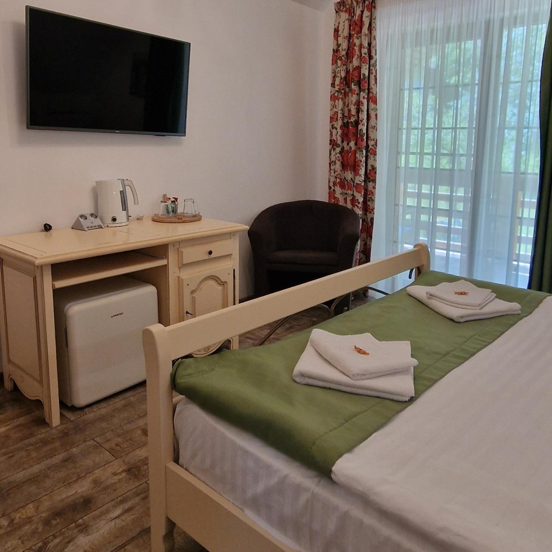 Provence Suceava Exterior foto
