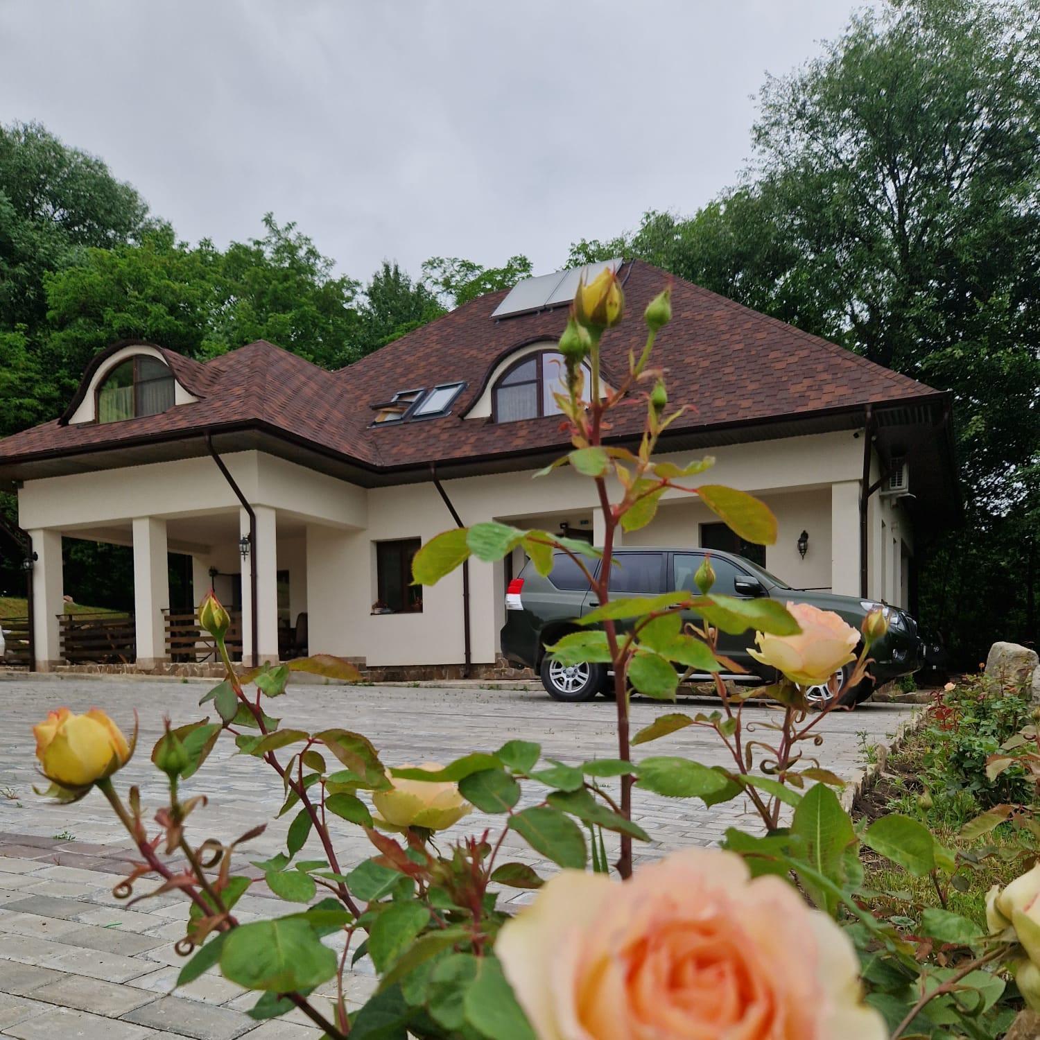 Provence Suceava Exterior foto
